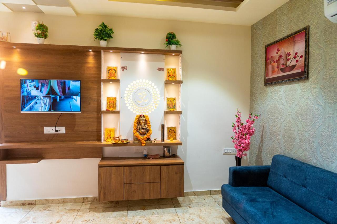 Hotel Lee Grand Ānand Εξωτερικό φωτογραφία