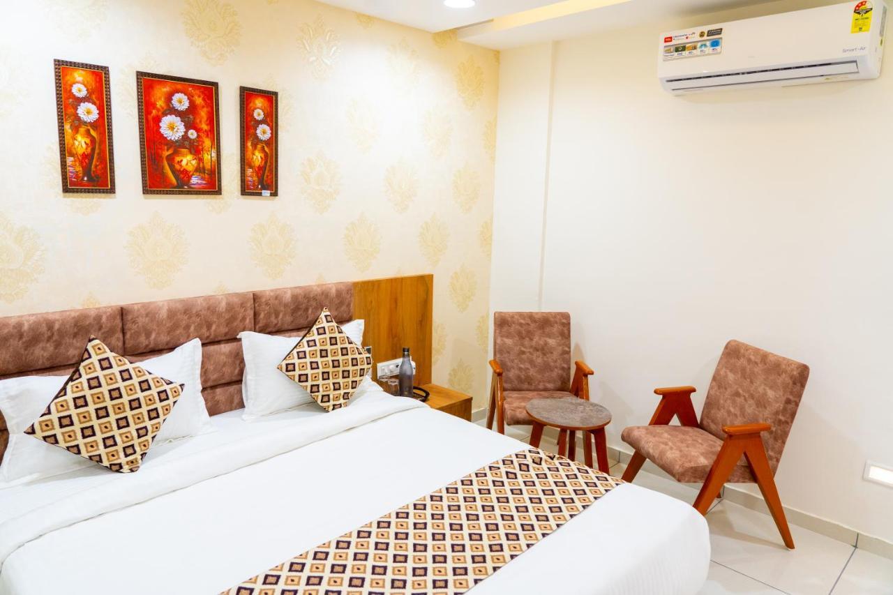 Hotel Lee Grand Ānand Εξωτερικό φωτογραφία